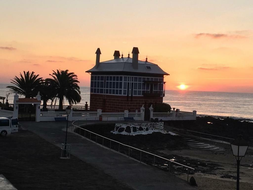 Apartamento El Muelle Arrieta  Exteriör bild